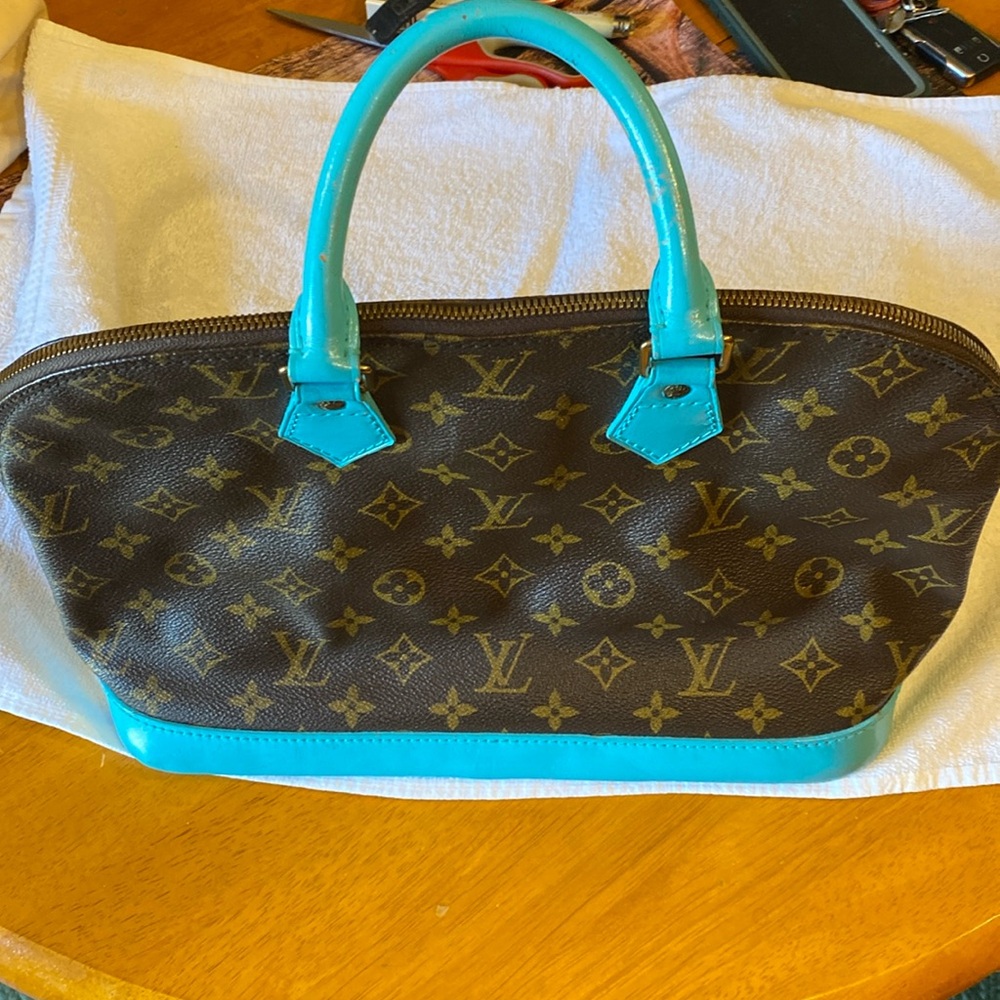 Authentic Louis Vuitton Alma 💎